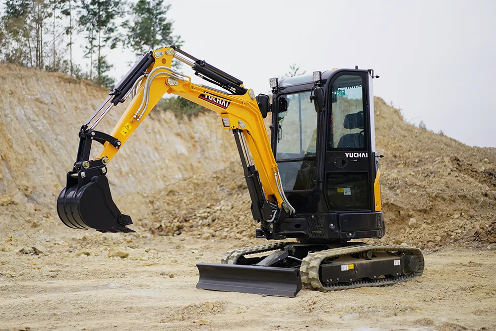 Mini excavatrice 2,7 tonnes Yuchai U27 – Image 2